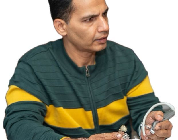 Alt="Junaid"